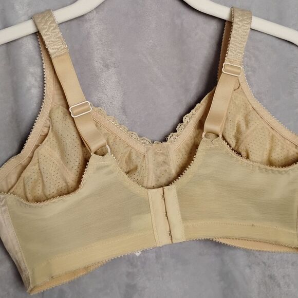 Mastectomy Bra One Of Many - Picture 2 of 3